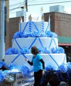 Pennsylvania-Philadelphia-Parade-Party-Designer-Float-Cake
